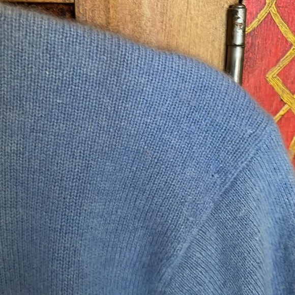 Orvis 100% Cashmere Turtleneck Sweater Blue Size S  Women's - Picture 4 of 5
